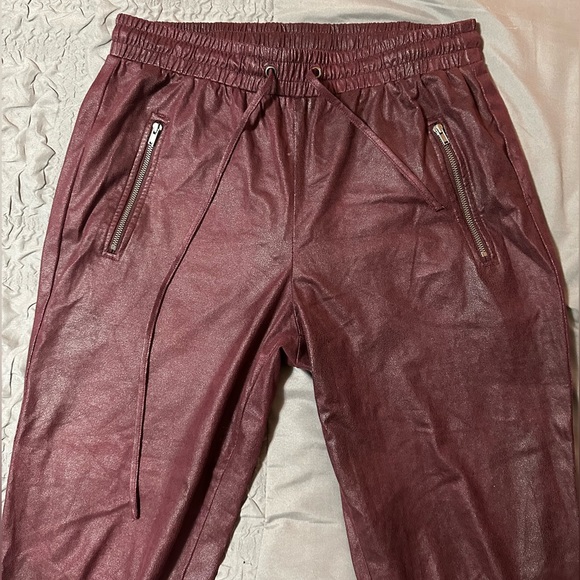 Jessica Simpson Joggers - Picture 2 of 3